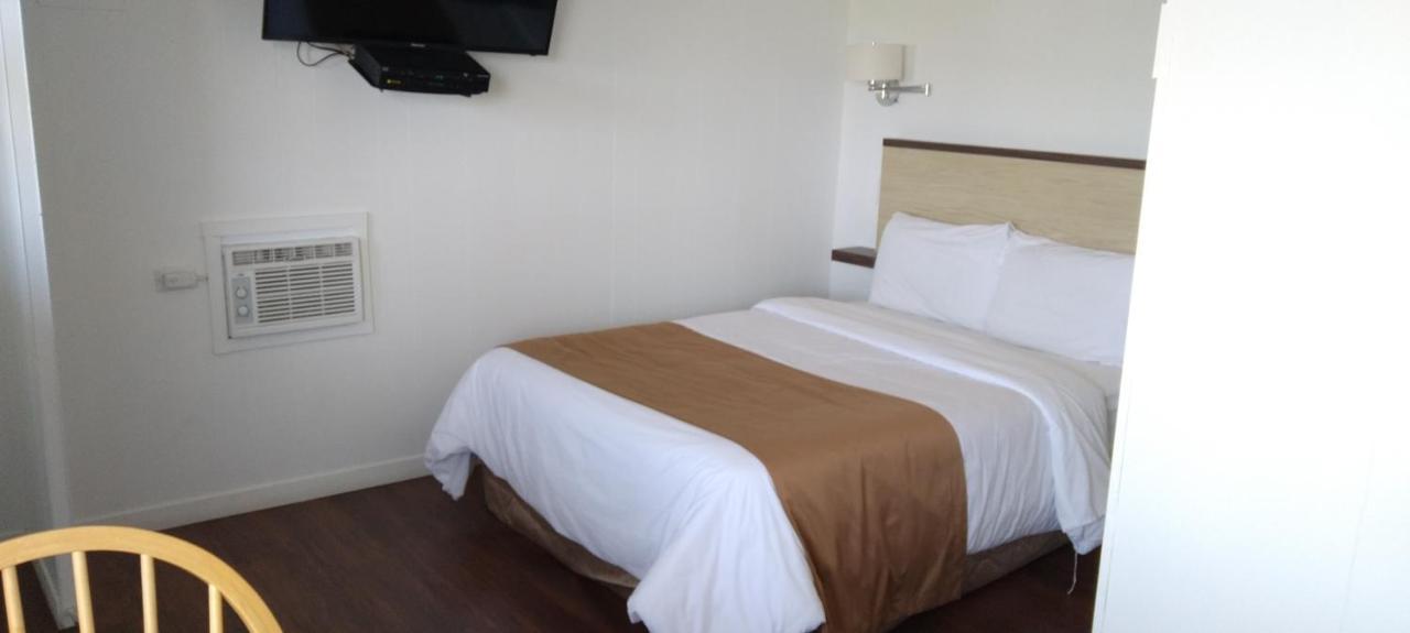 Au Fleuve D'argent Motel 2*